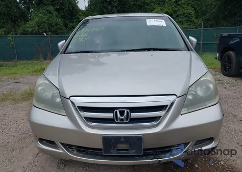 2005 Honda Odyssey Ex-L from USA, damaged, VIN 5FNRL38785B056570